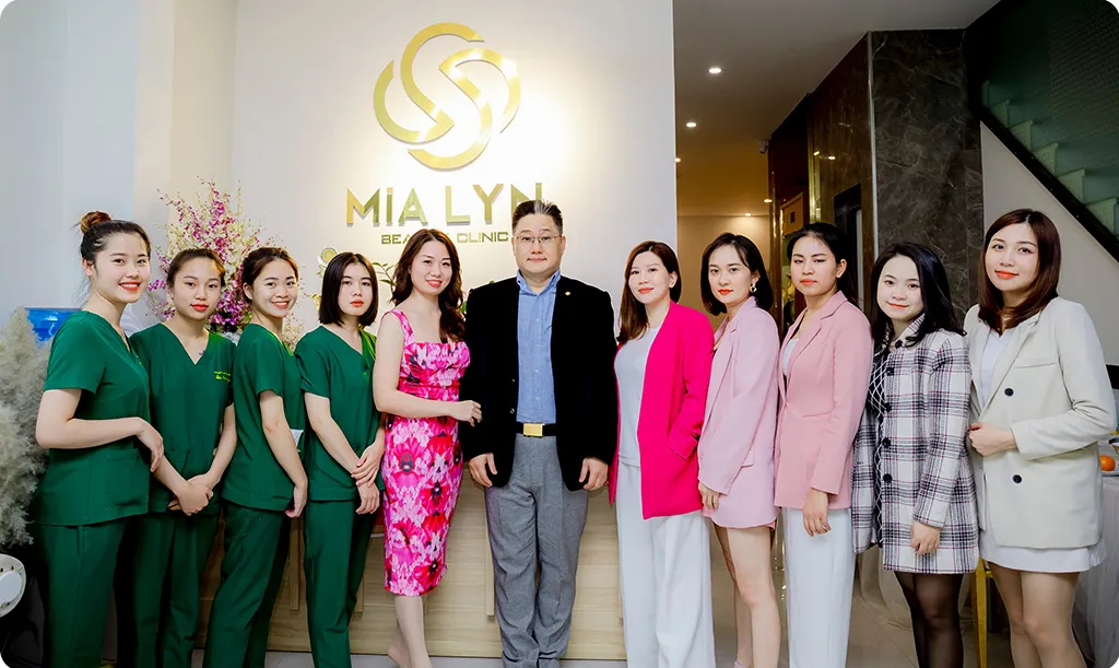 Đội ngũ chuyên viên MiA Lyn Beauty & Clinic